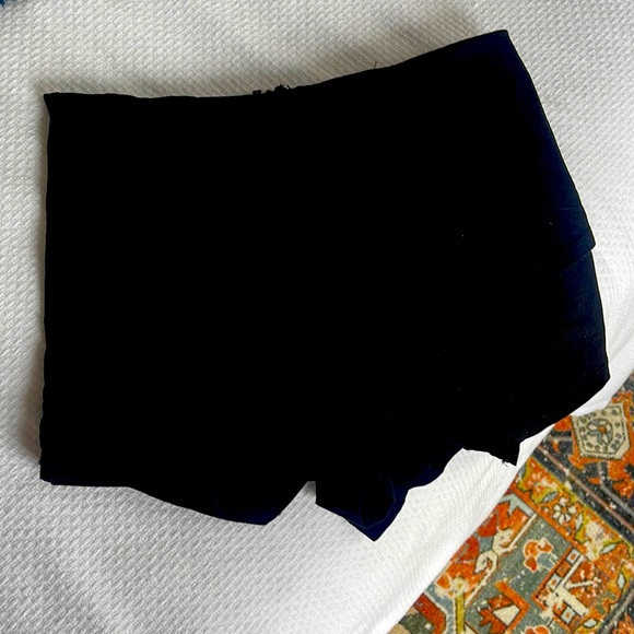 Skort - Picture 1 of 3